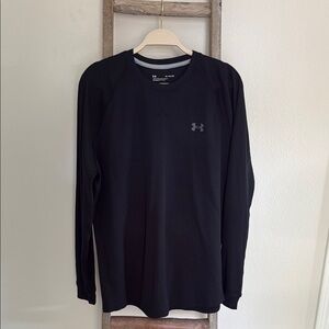 Under Armour Men's Black Long Sleeve Shirt